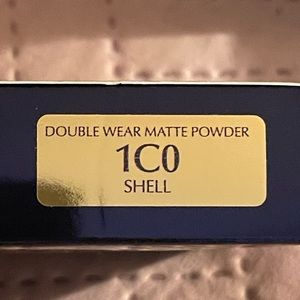 Estée Lauder Double Wear - 1C0 SHELL
Stay-in-Place Matte Powder Foundation